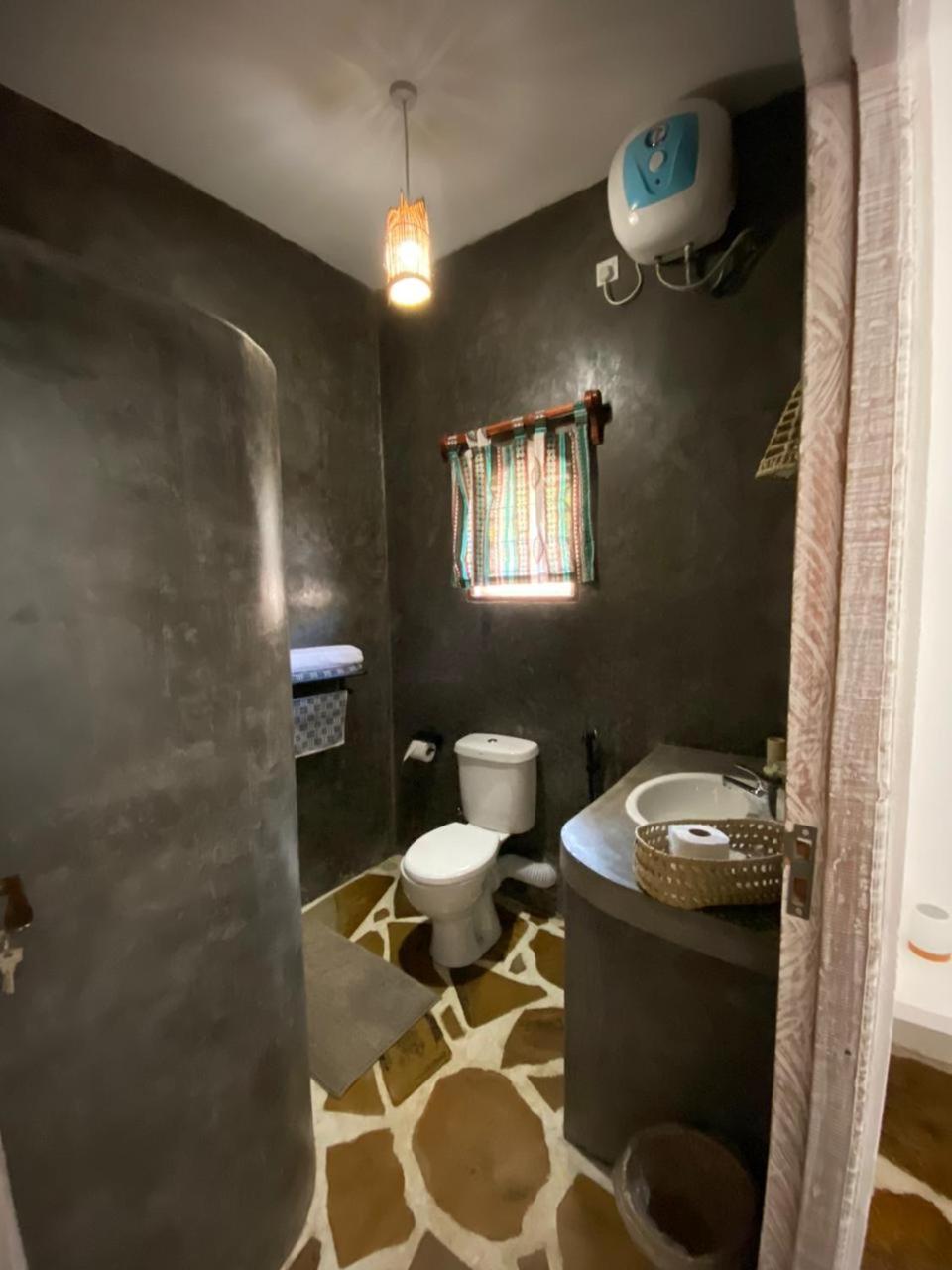 Red Land House Bed & Breakfast Watamu Eksteriør bilde