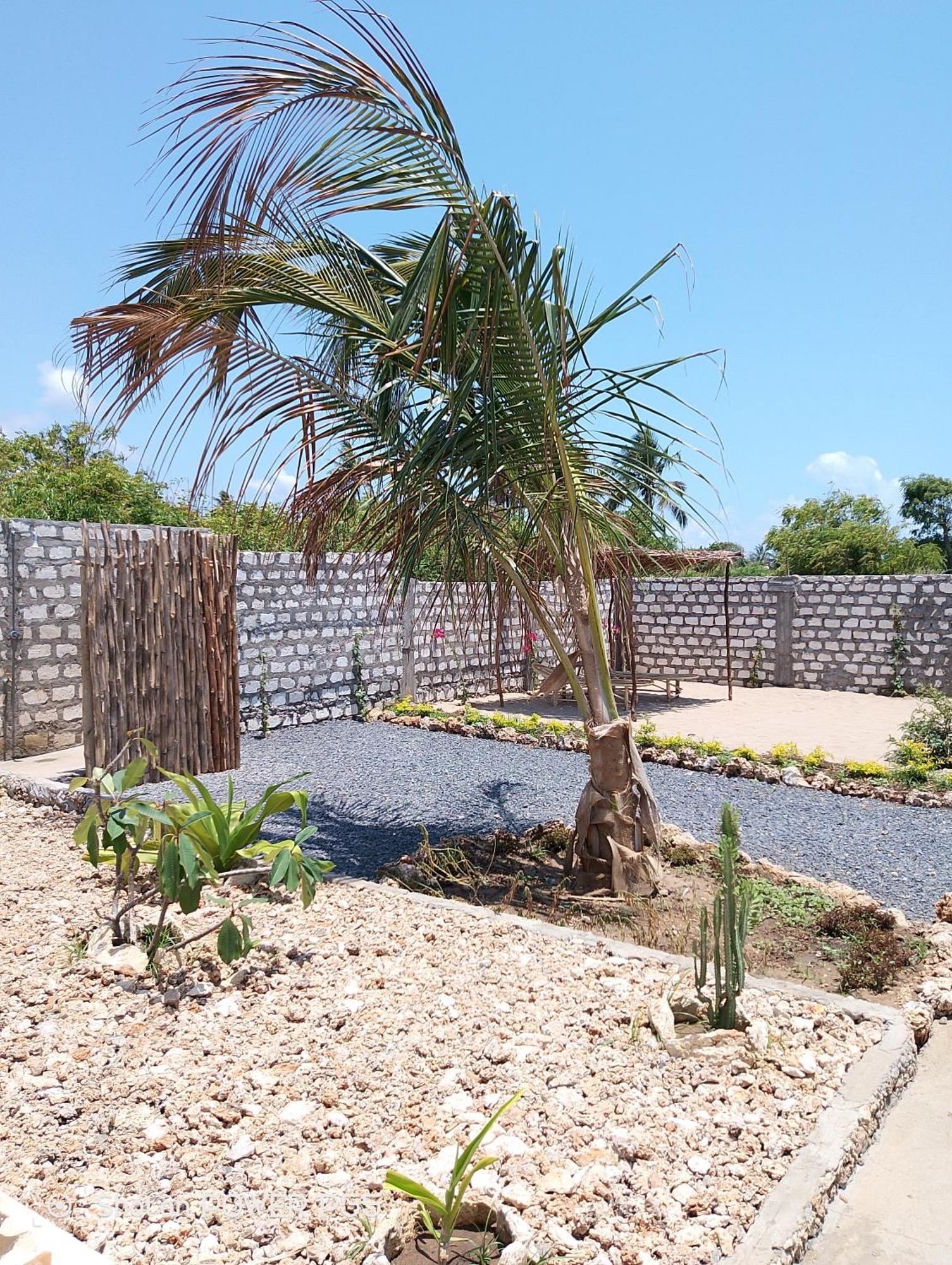 Red Land House Bed & Breakfast Watamu Eksteriør bilde